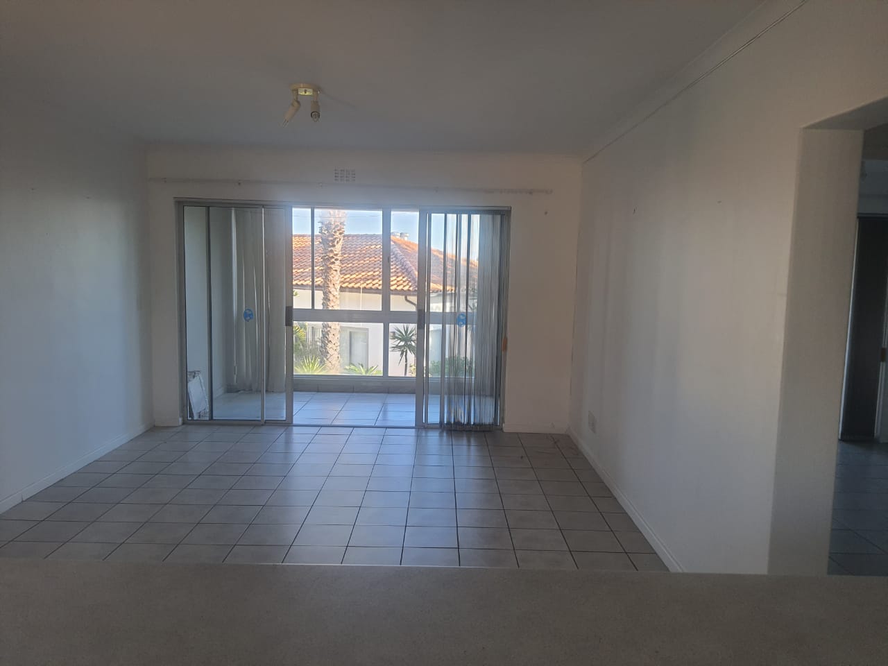 To Let 2 Bedroom Property for Rent in Gordons Bay Central Western Cape